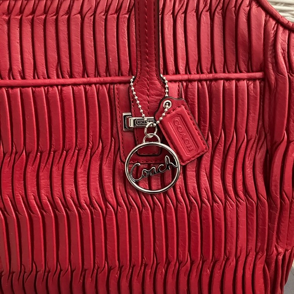 Coach Taylor Gathered Leather Alexis Carryall - Picture 2 of 8